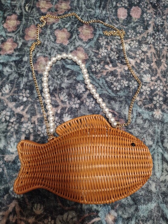 Tommy Bahama Handbags - Tommy Bahama Woven Fish Novelty Purse